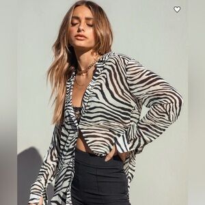 Princess Polly Ziggy Shirt Women’s Size 14 color/Zebra